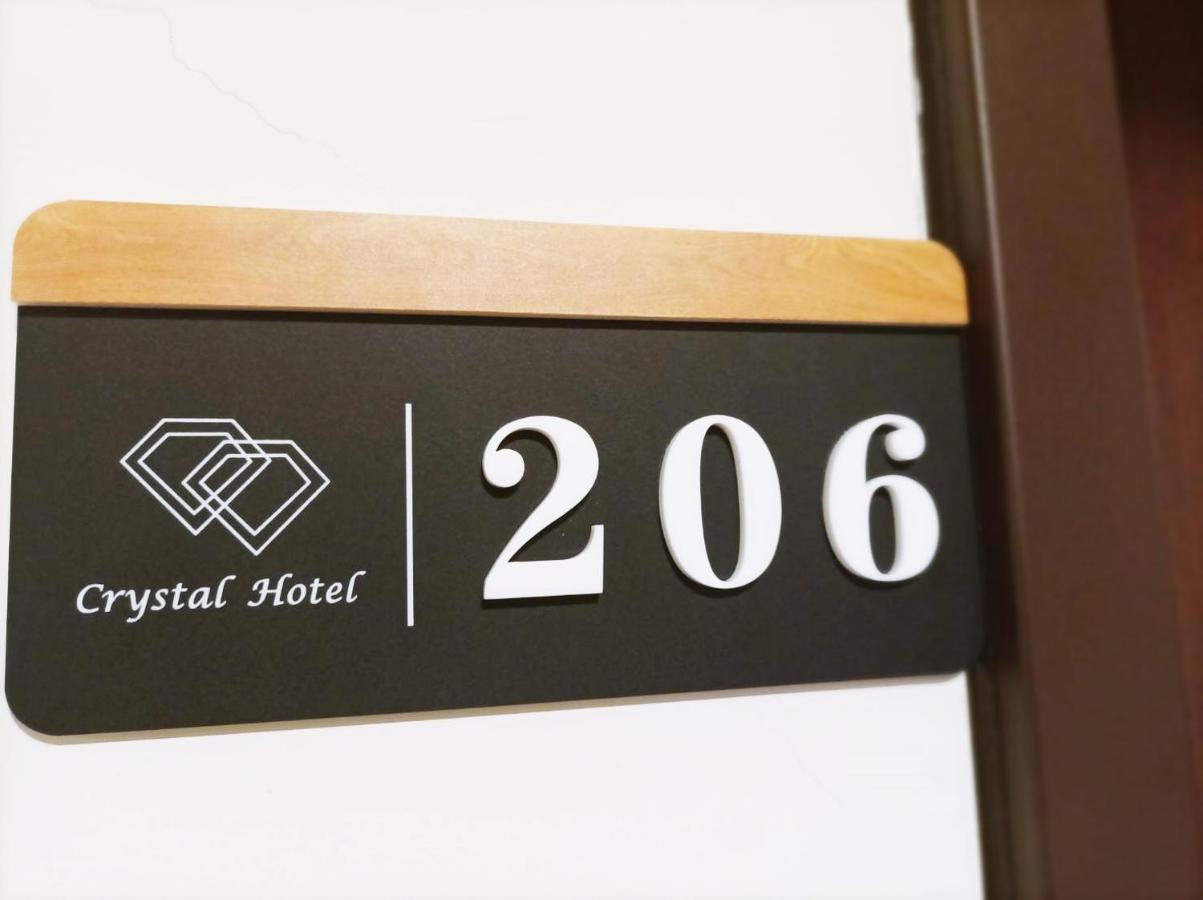 Crystal Hotel 풀리 외부 사진