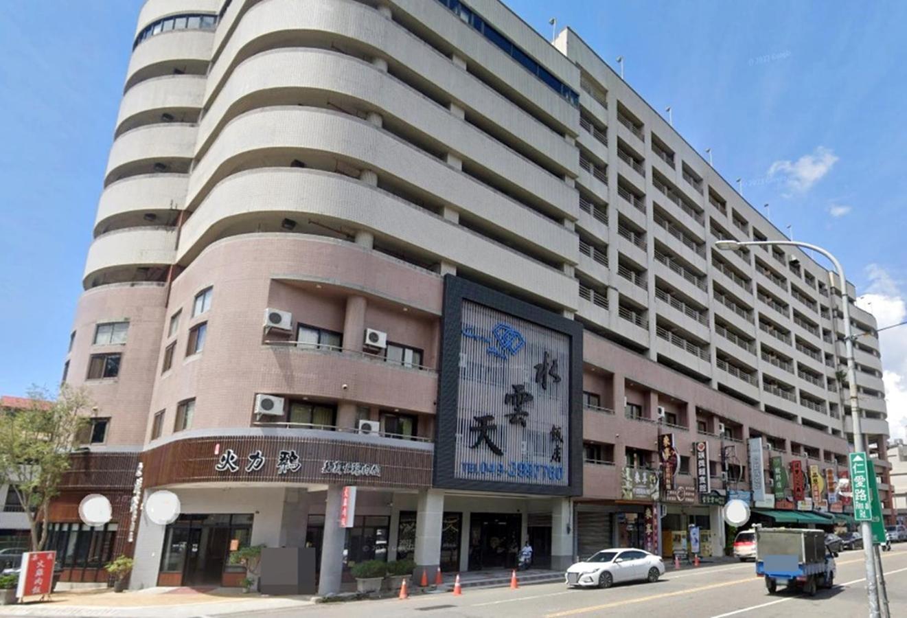 Crystal Hotel 풀리 외부 사진