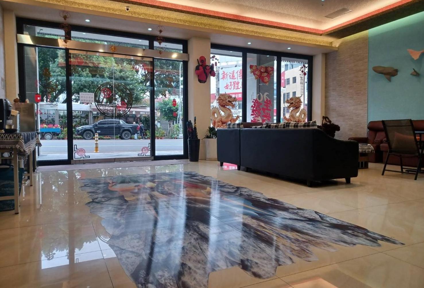 Crystal Hotel 풀리 외부 사진